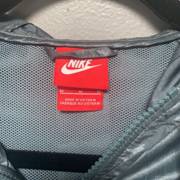 Worn once NIKE Jacket - Picture 2 of 6